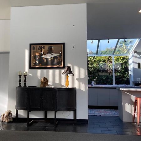نابيير Maison Blue - Chic Inner City Townhouse المظهر الخارجي الصورة